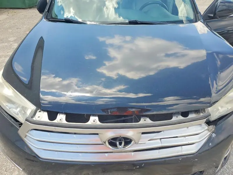 2013 TOYOTA HIGHLANDER PLUS  