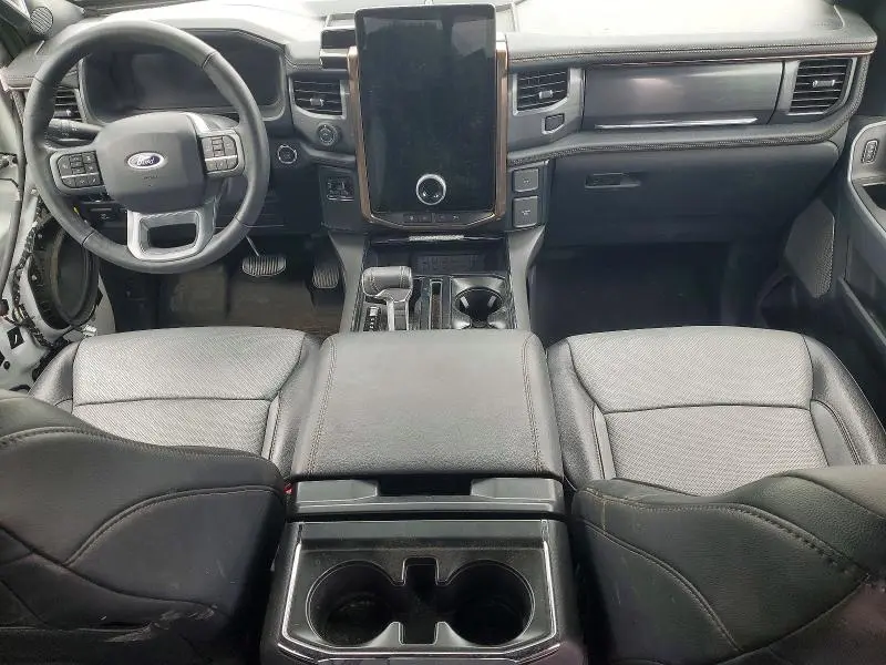 2023 FORD F150 LIGHTNING PRO  