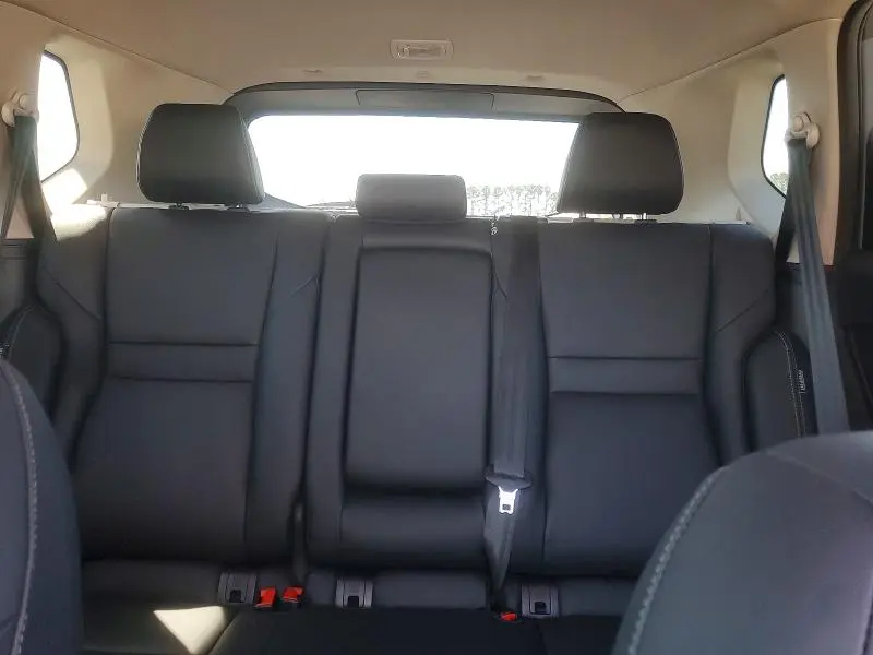 2024 NISSAN ROGUE SL  
