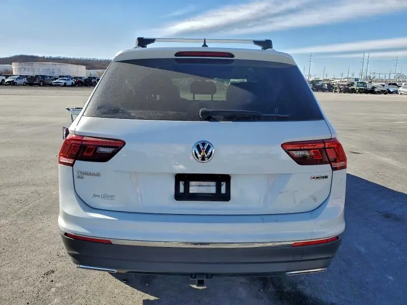 2021 VOLKSWAGEN TIGUAN SE  