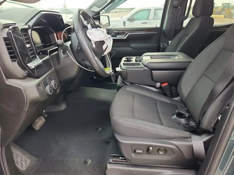 2025 CHEVROLET SILVERADO C1500 LT  
