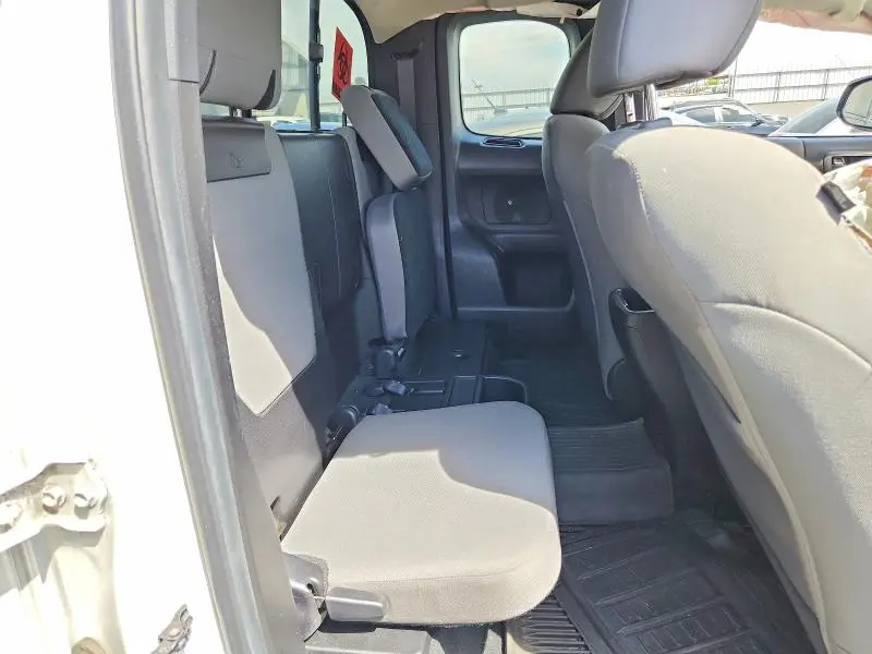 2022 TOYOTA TACOMA SR V6  