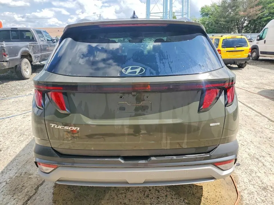 2025 HYUNDAI TUCSON SEL  