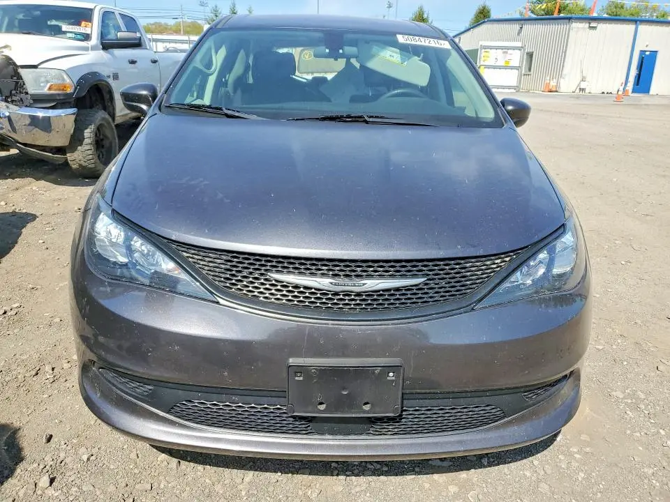 2022 CHRYSLER VOYAGER LX  
