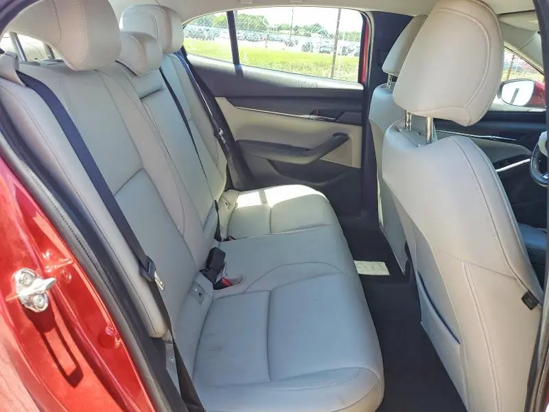 2019 MAZDA 3 PREFERRED PLUS  
