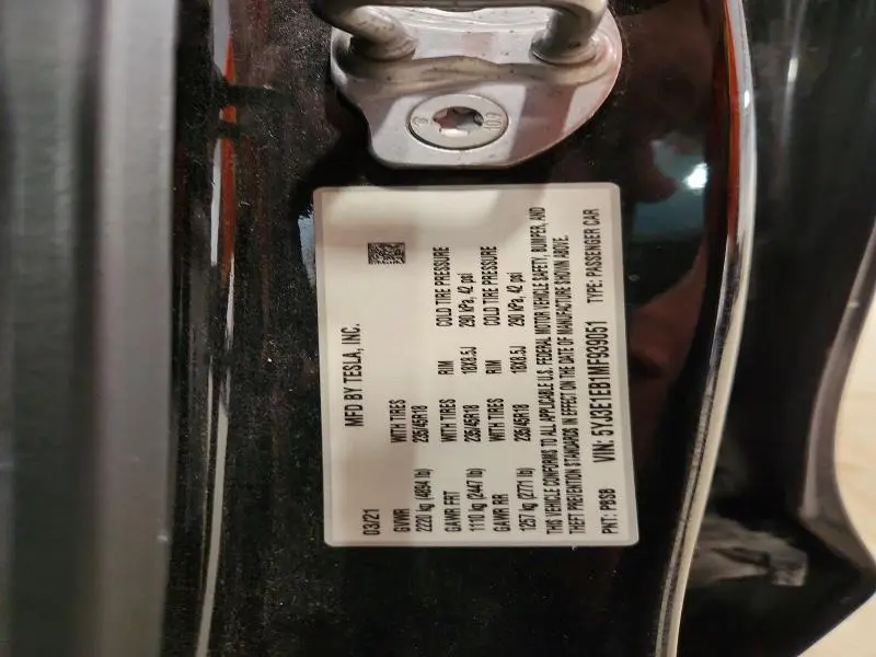 2021 TESLA MODEL 3   