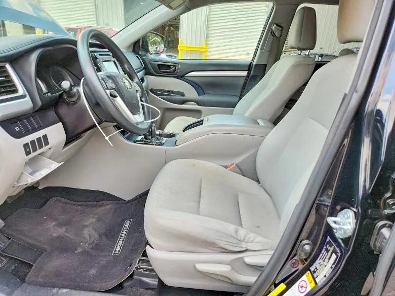2018 TOYOTA HIGHLANDER LE  