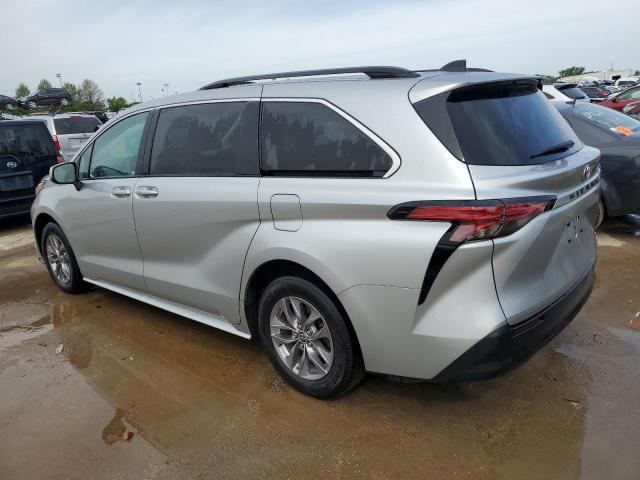 2022 TOYOTA SIENNA LE