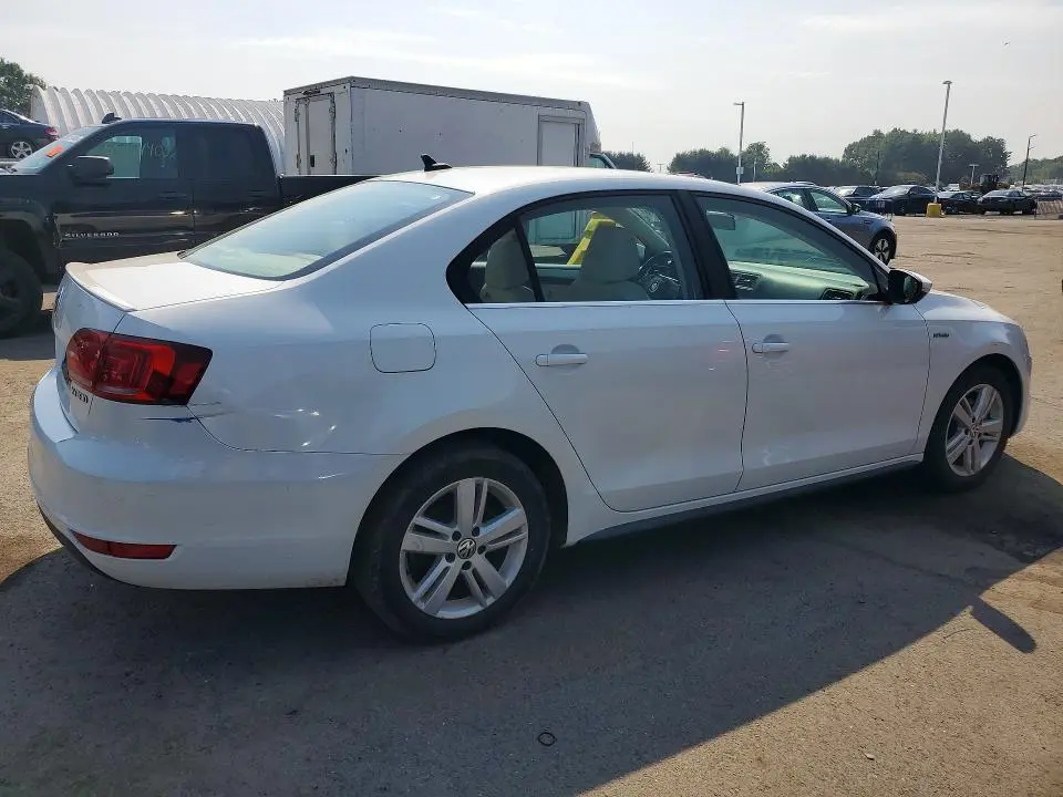 2014 VOLKSWAGEN JETTA HYBRID  