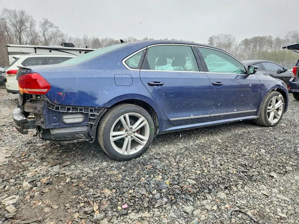 2015 VOLKSWAGEN PASSAT SEL  