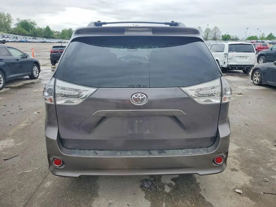 2012 TOYOTA SIENNA SPORT  