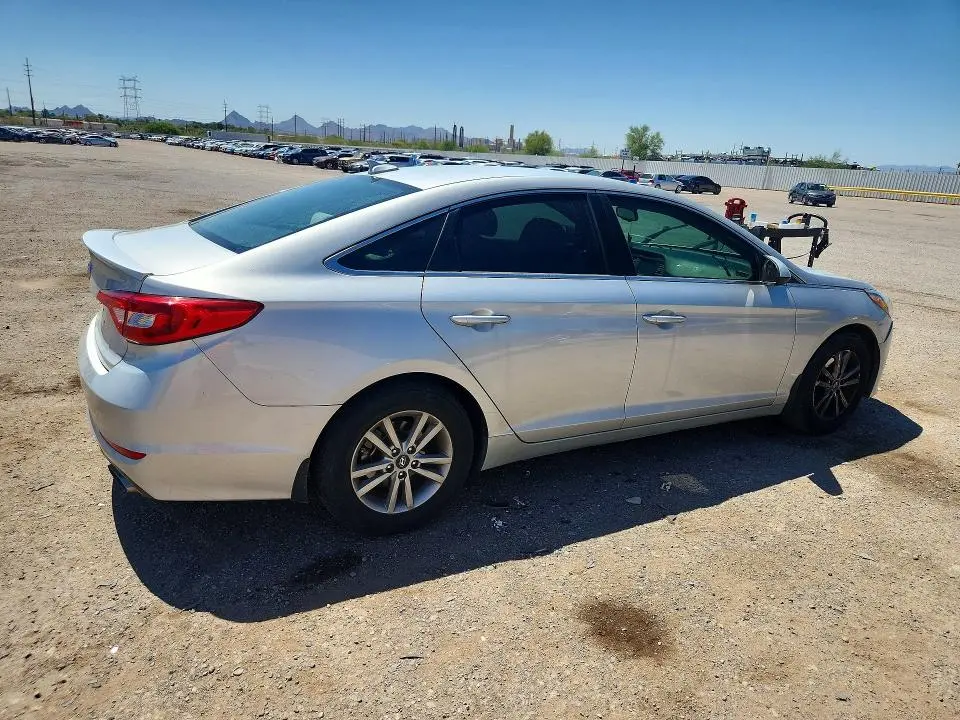 2017 HYUNDAI SONATA SE  