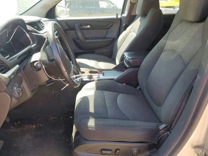 2013 CHEVROLET TRAVERSE LT  