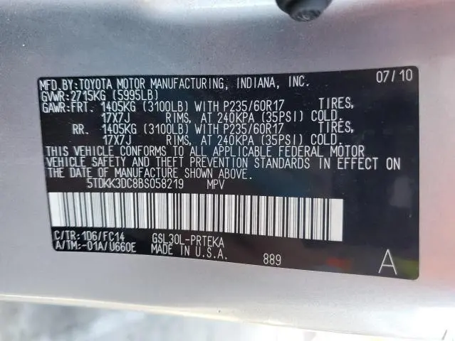2011 TOYOTA SIENNA LE  
