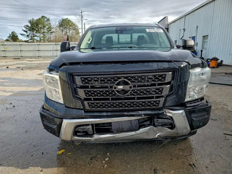 2023 NISSAN TITAN SV  