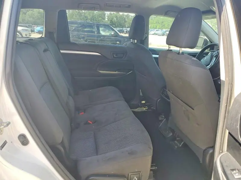2014 TOYOTA HIGHLANDER LE  