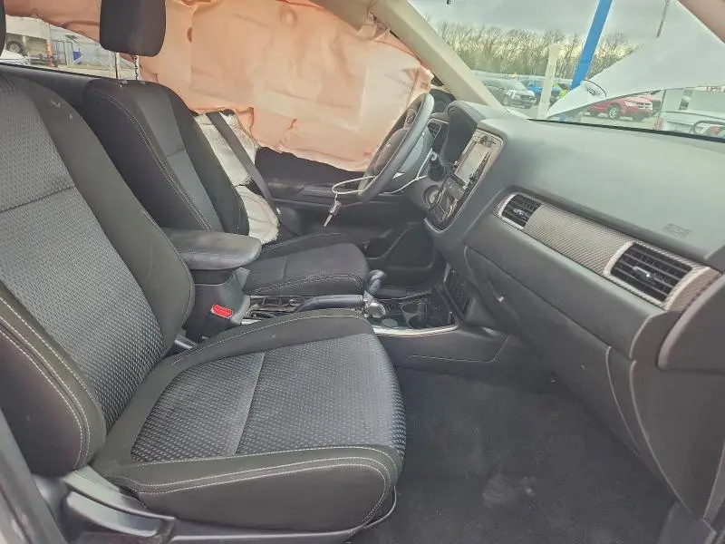 2018 MITSUBISHI OUTLANDER ES  