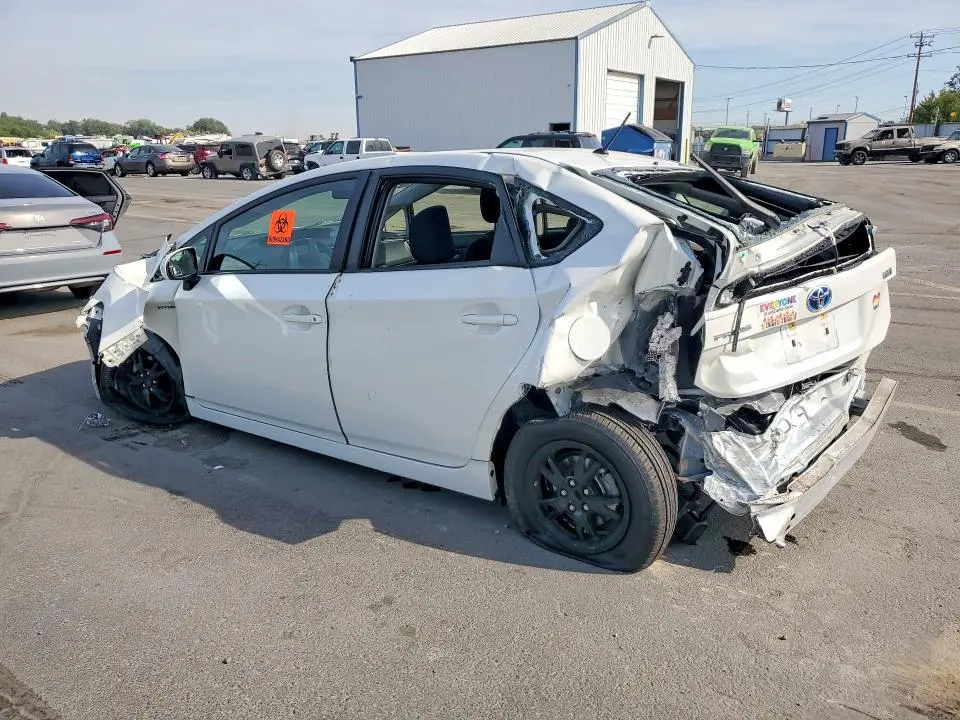 2015 TOYOTA PRIUS TWO  