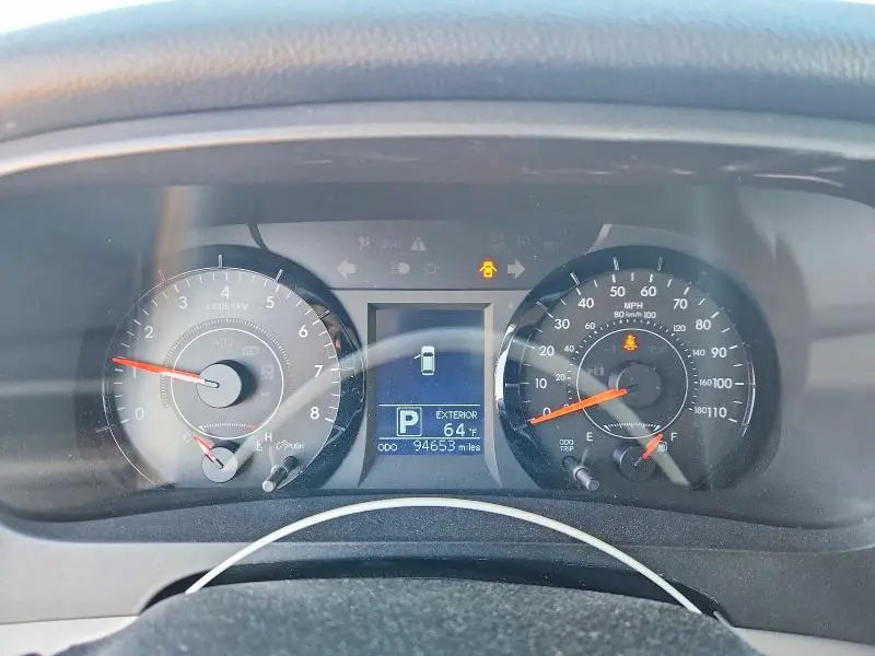 2017 TOYOTA SIENNA LE 8-PASSENGER  