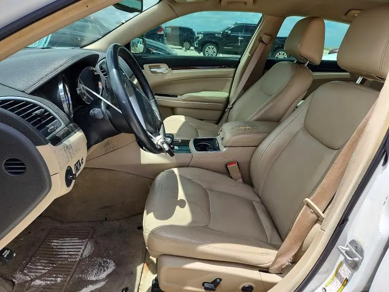 2013 CHRYSLER 300   