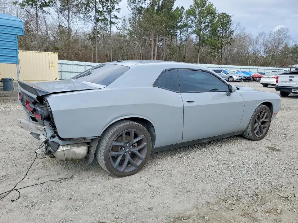 2021 DODGE CHALLENGER SXT  