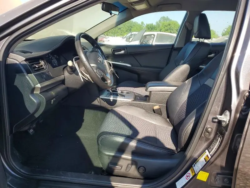 2013 TOYOTA CAMRY SE  