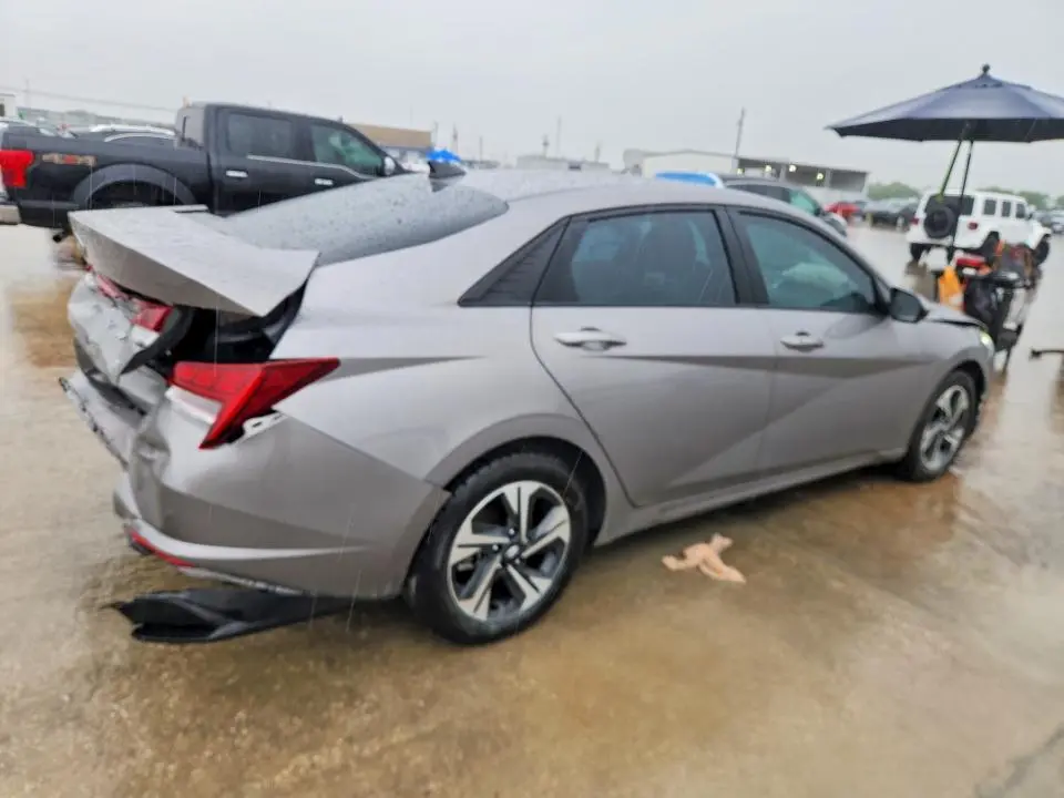 2022 HYUNDAI ELANTRA BLUE  