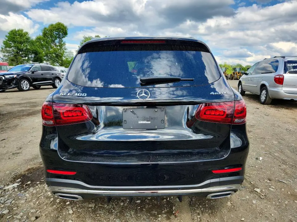 2022 MERCEDES-BENZ GLC 300 4MATIC  