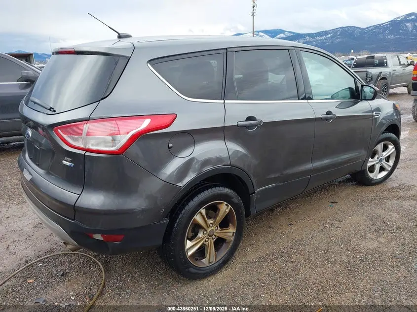 2015 FORD ESCAPE SE