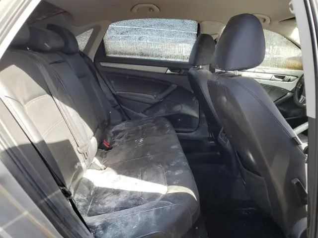 2014 VOLKSWAGEN PASSAT SE  