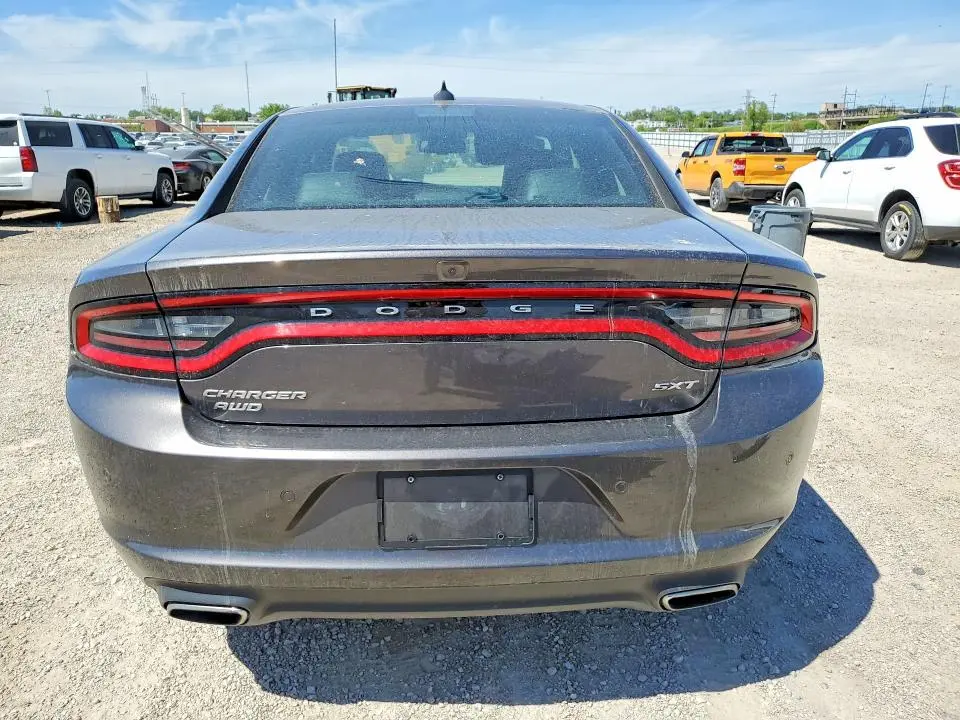 2015 DODGE CHARGER SXT  