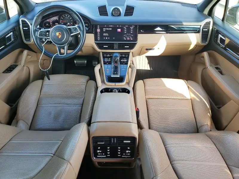 2021 PORSCHE CAYENNE S  