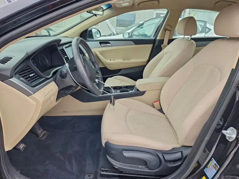 2018 HYUNDAI SONATA SE  