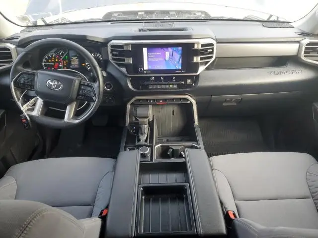 2024 TOYOTA TUNDRA CREWMAX SR  