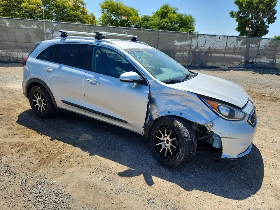 2018 KIA NIRO EX  