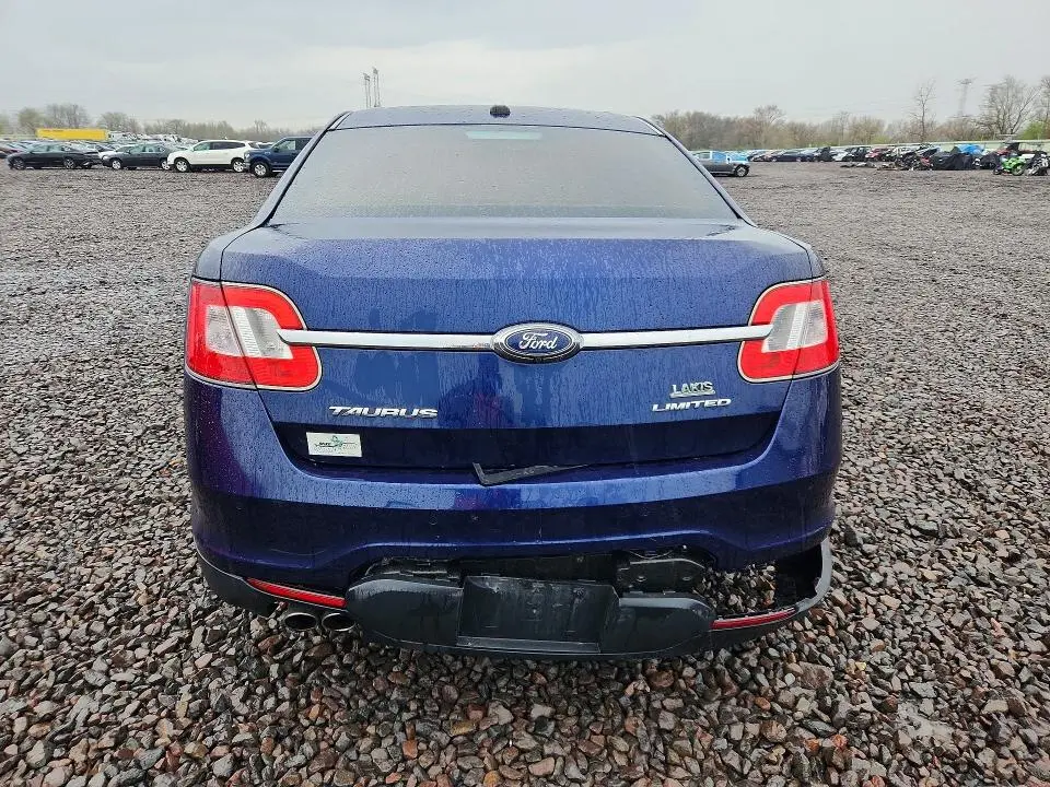 2011 FORD TAURUS LIMITED  