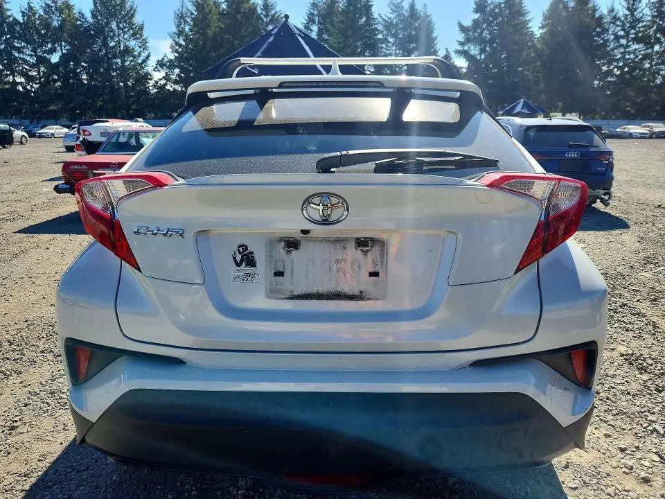 2018 TOYOTA C-HR XLE PREMIUM  