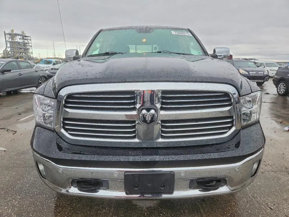 2014 RAM 1500 SLT  