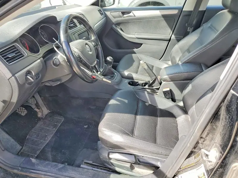 2017 VOLKSWAGEN JETTA SE  