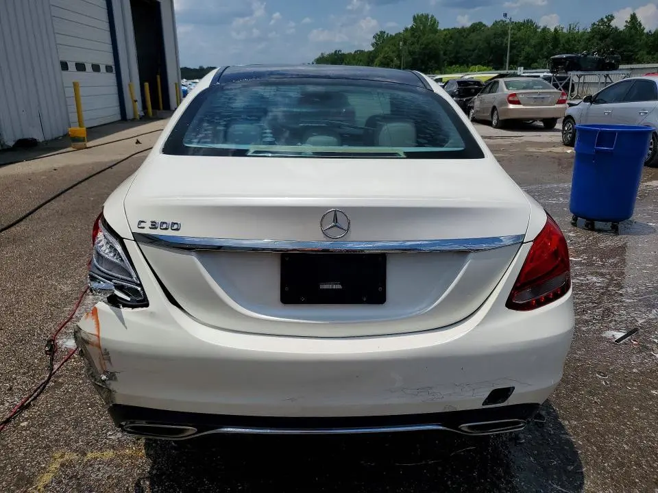 2015 MERCEDES-BENZ C 300  