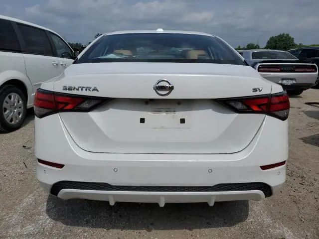2022 NISSAN SENTRA SV  