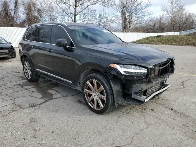 2017 VOLVO XC90 T6  