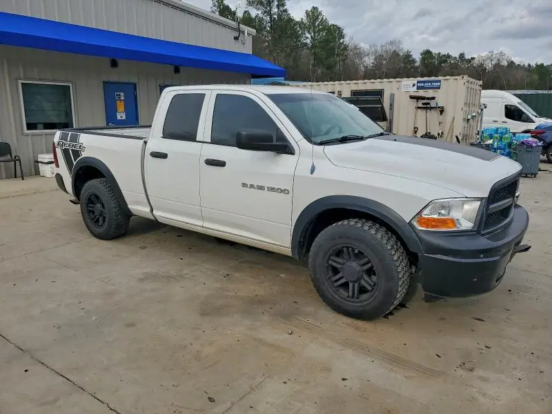 2012 DODGE RAM 1500 ST  