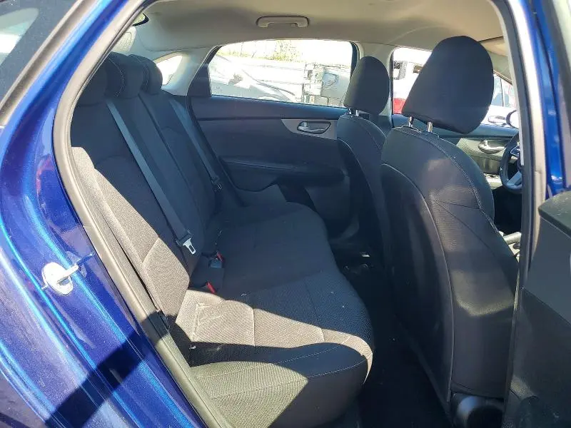 2019 KIA FORTE LXS  