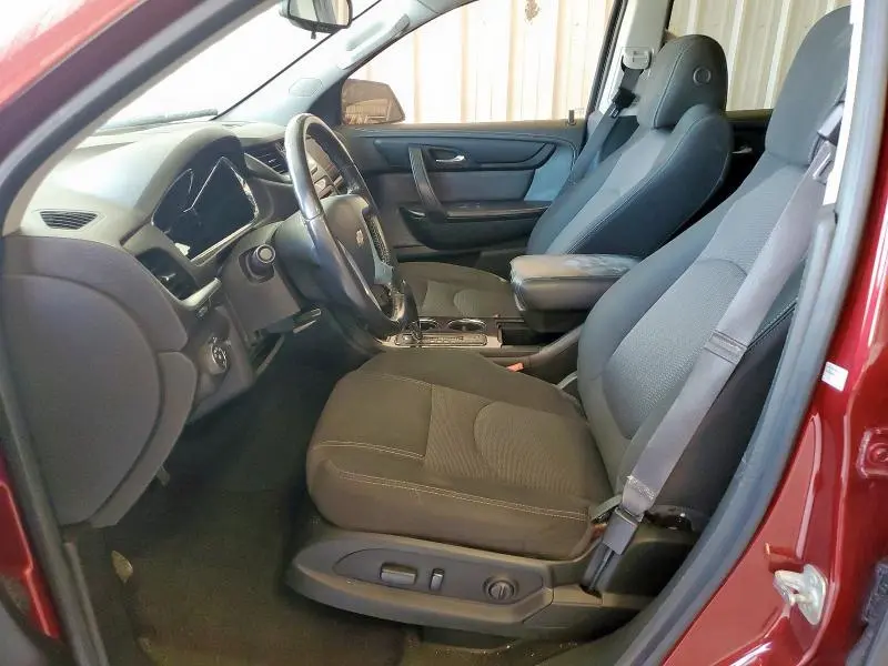 2015 CHEVROLET TRAVERSE LT  