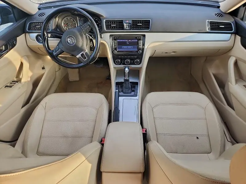 2012 VOLKSWAGEN PASSAT SE  