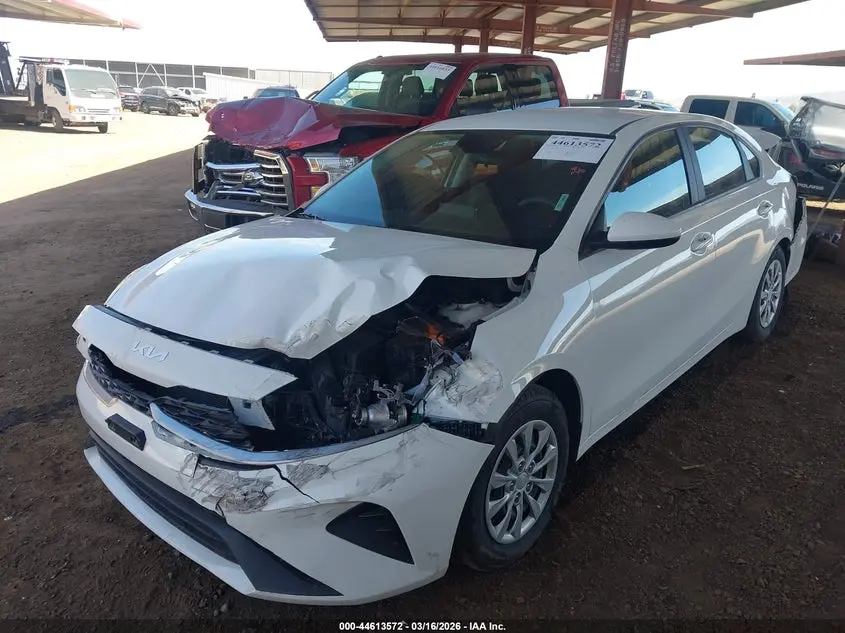 2023 KIA FORTE LX