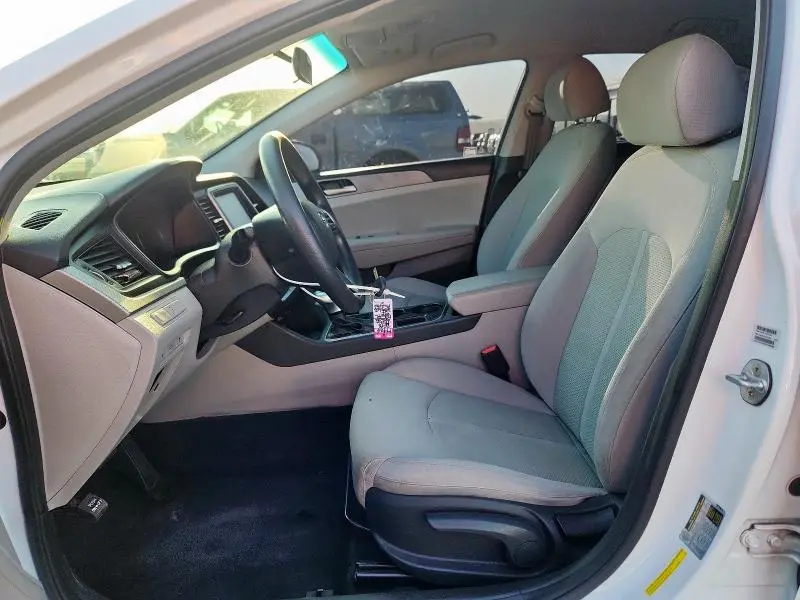 2018 HYUNDAI SONATA SE  