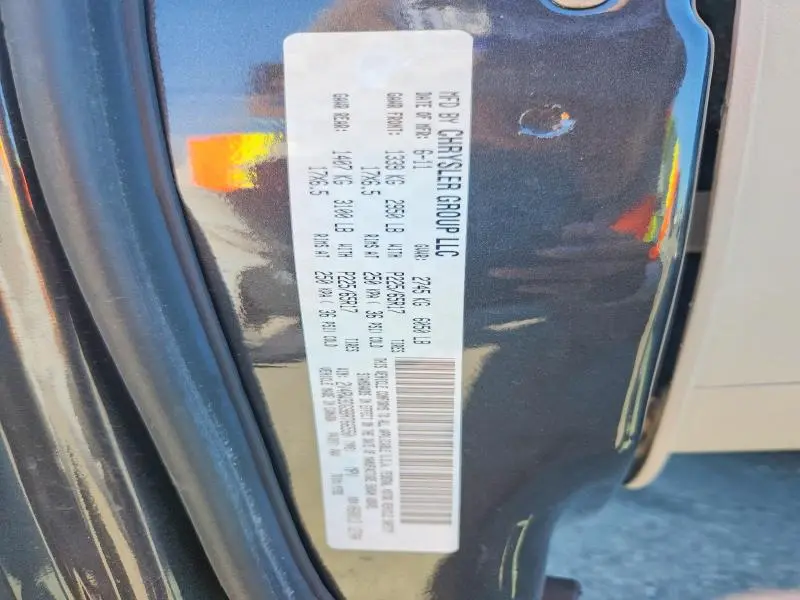 2011 VOLKSWAGEN ROUTAN SE  