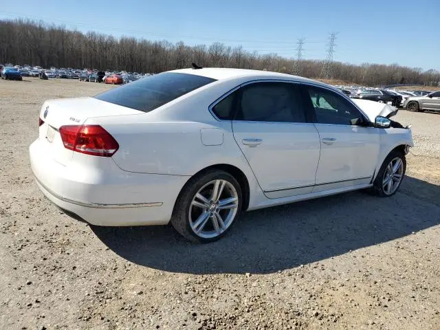 2015 VOLKSWAGEN PASSAT SE  